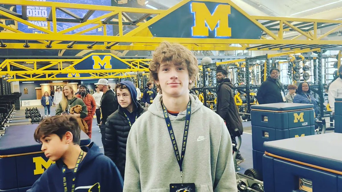 Six Star Football | PLUS+ (@sixstarfootball) on Twitter photo Blow-Up Watch: 10 Illinois Recruits to Know in the ‘26 Class
⭐️Rising Talent: 10 Illinois Prospects Ready to Emerge in the ’26 Class🔥
STORY:▶️🔗sixstarfootball.com/article/blow-u…
<a href="/JaiduanC/">Jaiduan Cranford</a> <a href="/Angelo_DeSensi/">Angelo De Sensi</a> <a href="/IanIrps/">ian irps</a> <a href="/SimonKodosky/">Simon Kodosky</a> <a href="/_kolefager_14/">kole_fager</a> <a href="/lambi1537/">lambros (ari) Ioannou</a> <a href="/Chase_Marko23/">Chase Markowicz</a> <a href="/nuno_aidan/">Aidan Nuno</a> Blow-Up Watch: 10 Illinois Recruits to Know in the ‘26 Class
⭐️Rising Talent: 10 Illinois Prospects Ready to Emerge in the ’26 Class🔥
STORY:▶️🔗sixstarfootball.com/article/blow-u…
<a href="/JaiduanC/">Jaiduan Cranford</a> <a href="/Angelo_DeSensi/">Angelo De Sensi</a> <a href="/IanIrps/">ian irps</a> <a href="/SimonKodosky/">Simon Kodosky</a> <a href="/_kolefager_14/">kole_fager</a> <a href="/lambi1537/">lambros (ari) Ioannou</a> <a href="/Chase_Marko23/">Chase Markowicz</a> <a href="/nuno_aidan/">Aidan Nuno</a>
