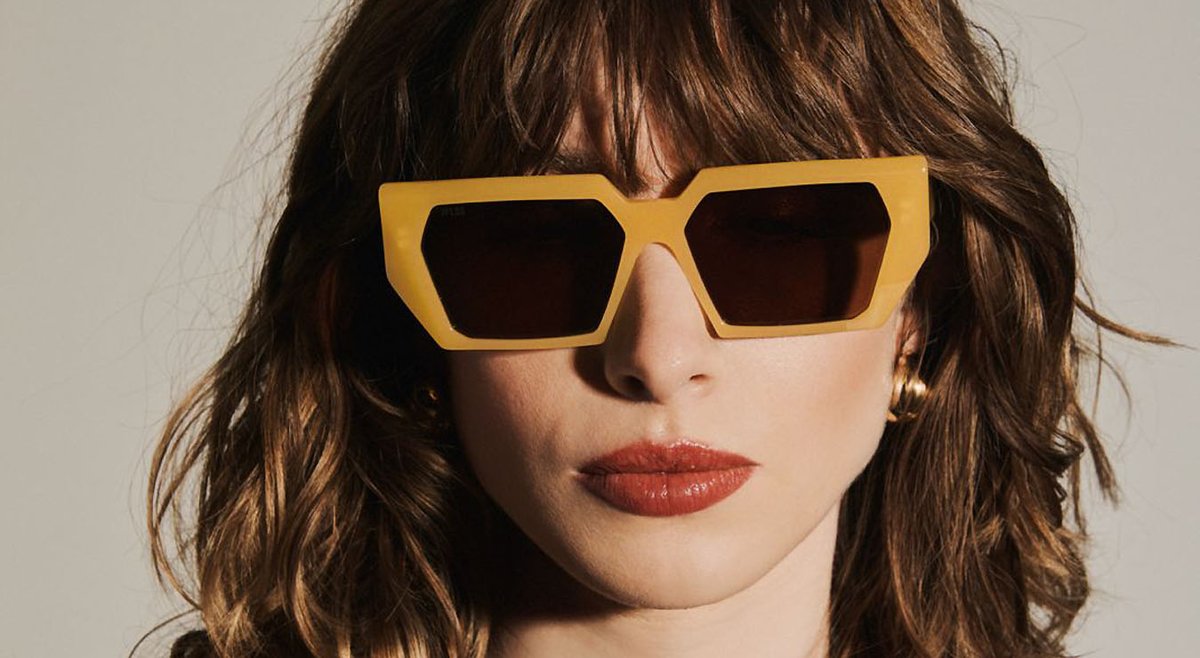 Modadivas's tweet image. JPLUS presents the futuristic chic style of “Deva” &amp;amp; “Kyli”
modadivasmagazine.com/en/2025/05/07/…