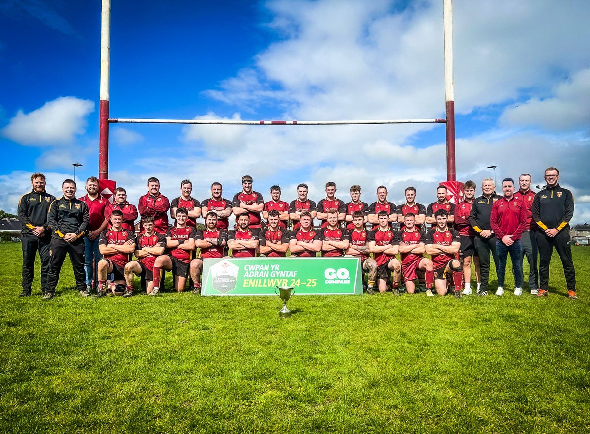 Gêm ola’r tymor | Final match of the season