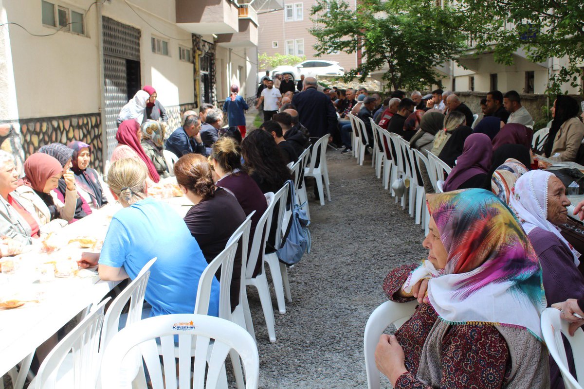Aziz şehidimiz Jandarma Uzman Çavuş Muharrem Efendi Dündar’ın aziz ruhu için düzenlenen Mevlid-i Şerif programına katıldık. Vatan uğruna can veren kahramanlarımızı rahmet, minnet ve dualarla yâd ediyoruz.
<a href="/abuyukgumus/">Ahmet Büyükgümüş</a>