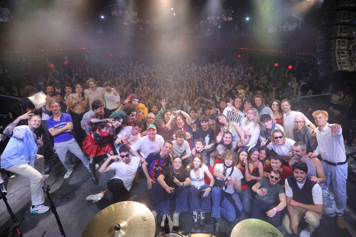 ✨ Cuntalunya domina un Desconcert d'iCat de rock i techno a l'Apolo ✨

Ahir a la nit, l'emissora de <a href="/3CatCultura/">3CatCultura</a> va celebrar la seva festa anual, que va reunir catorze actuacions entre duets i trios versionant temes de tota mena.

✍🏻 <a href="/EliaGea/">Èlia Gea</a> 
enderrock.cat/noticia/29557/…