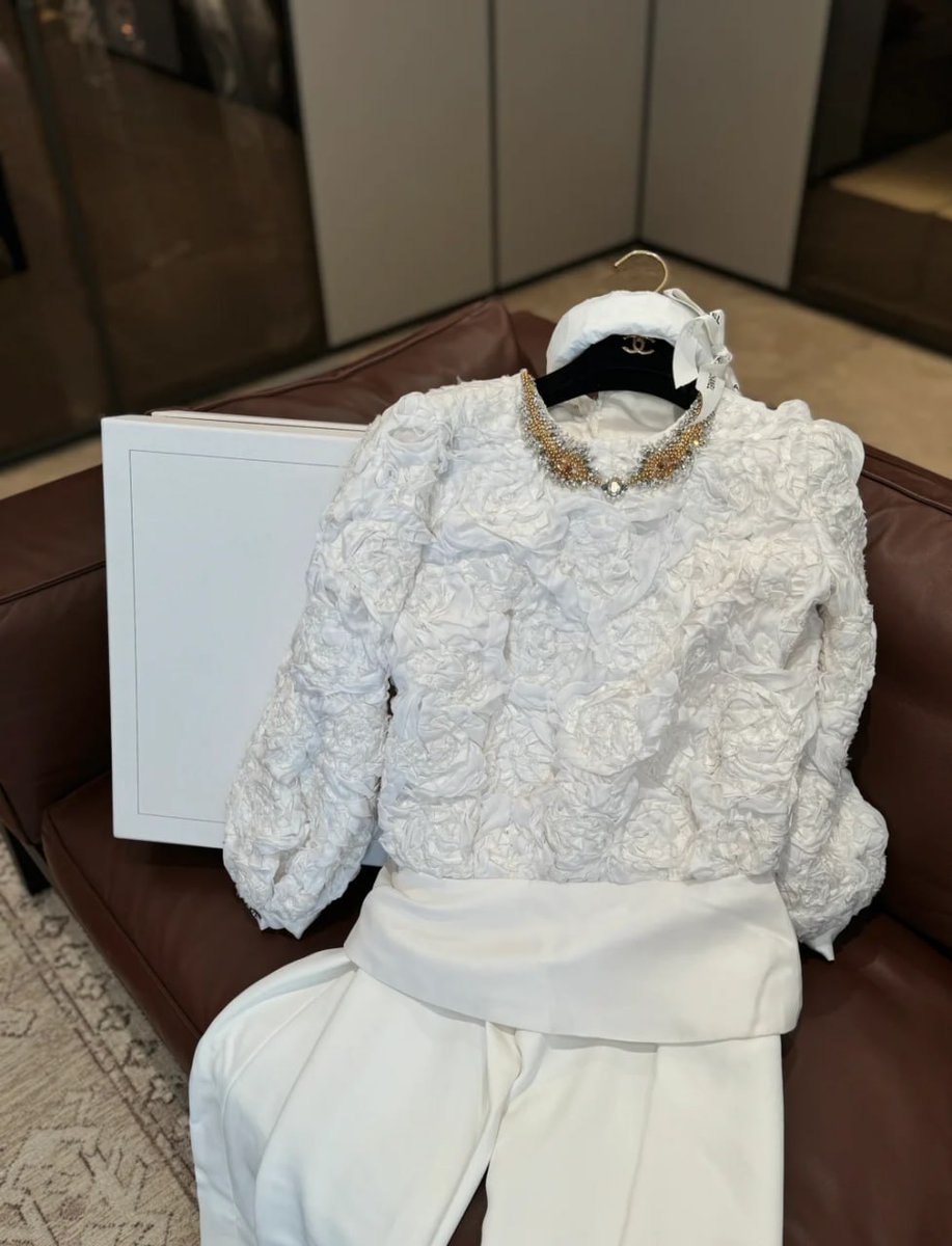 SultanAngger's tweet image. Chanel Haute Couture always has such a timeless elegance🥰🥰