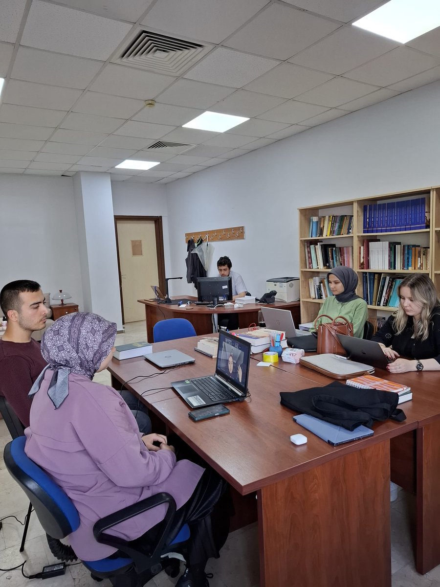 Osmanlı Araştırmaları Merkezi (OSAMER) (@ottomanstudies) on Twitter photo Bu hafta stajyerlerimize yönelik çevrim içi eğitimde Arş. Gör. Büşranur Bekman (<a href="/busranurbekman/">Büşranur Bekman Erkan</a>) tarihi kaynakların nasıl görselleştirileceği ve verilerin nasıl yönetileceği üzerine kapsamlı bir teorik eğitim verdi. 🧠
Lisansüstü asistanlarımız (<a href="/rumeysadobra/">Rumeysa Dobra</a> & <a href="/NihatEfeDkmc/">Nihat Efe Dokumacı</a> ) Bu hafta stajyerlerimize yönelik çevrim içi eğitimde Arş. Gör. Büşranur Bekman (<a href="/busranurbekman/">Büşranur Bekman Erkan</a>) tarihi kaynakların nasıl görselleştirileceği ve verilerin nasıl yönetileceği üzerine kapsamlı bir teorik eğitim verdi. 🧠
Lisansüstü asistanlarımız (<a href="/rumeysadobra/">Rumeysa Dobra</a> & <a href="/NihatEfeDkmc/">Nihat Efe Dokumacı</a> )