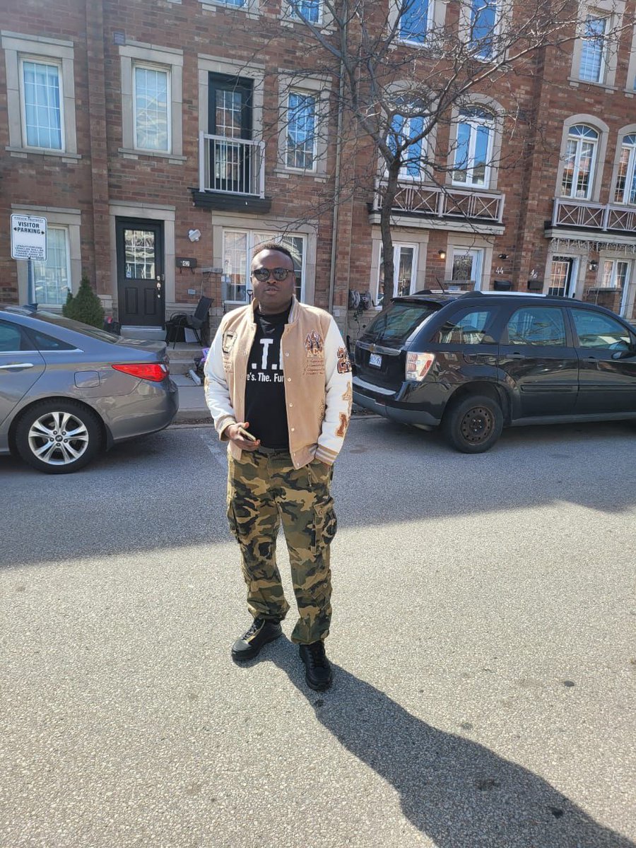 Tobiroja's tweet image. Here is my Challenge for the AI Picture Frenzy..
My Street is so cool,calm and Quiet 😎 
#InfinixAIVsMeChallenge
#Note50pro 
@InfinixNigeria