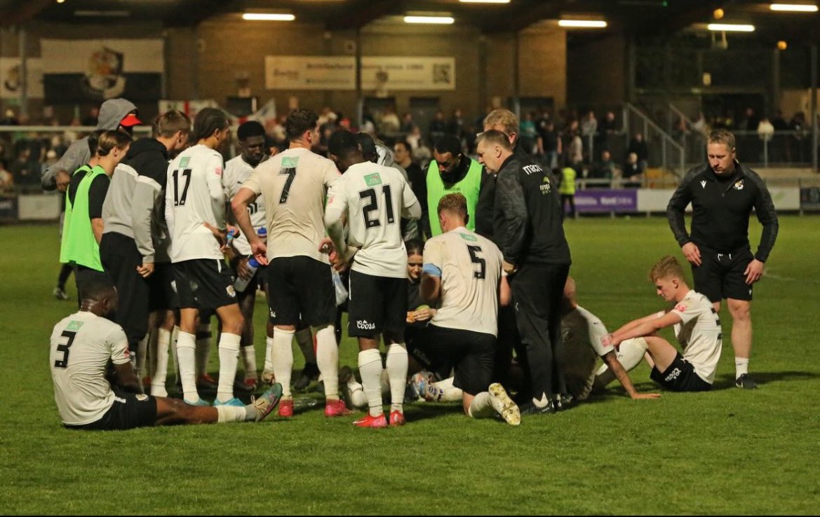 Thank you for all your support this season <a href="/dartfordfc/">Dartford FC</a> fans🤍🖤🎯