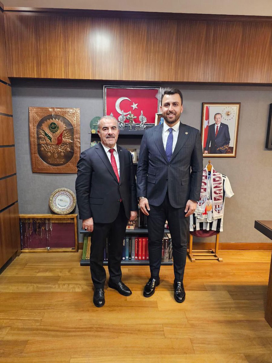 Balıkesir Milletvekilimiz Sayın Ali Taylan Öztaylan’ı makamında ziyaret ettik. Ziyaretimizde, ilimizde devam eden eğitim yatırımları ve projeler üzerine kapsamlı değerlendirmelerde bulunduk. Kabulleri ve eğitime olan destekleri için Sayın Vekilimize teşekkür ediyoruz.