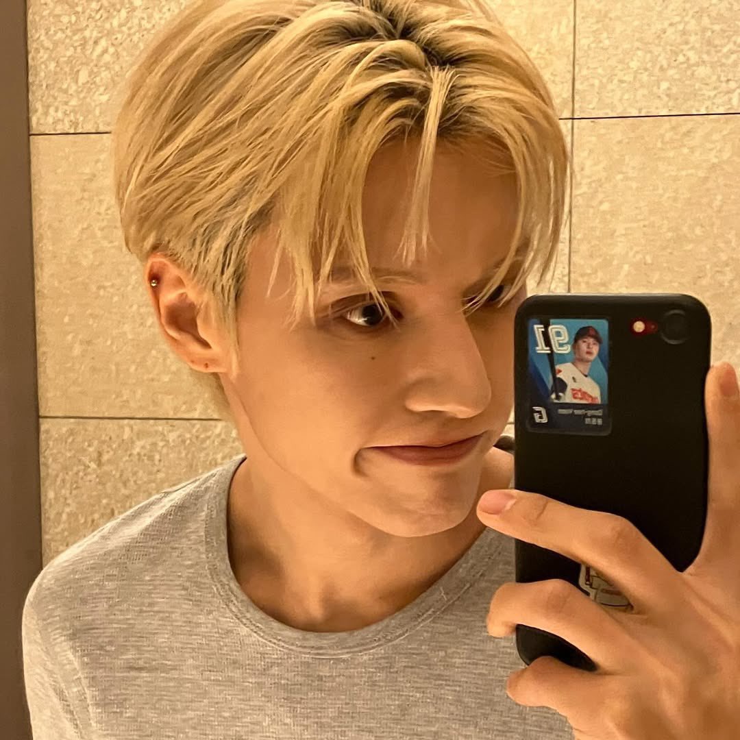 wooyoung pics tweet media