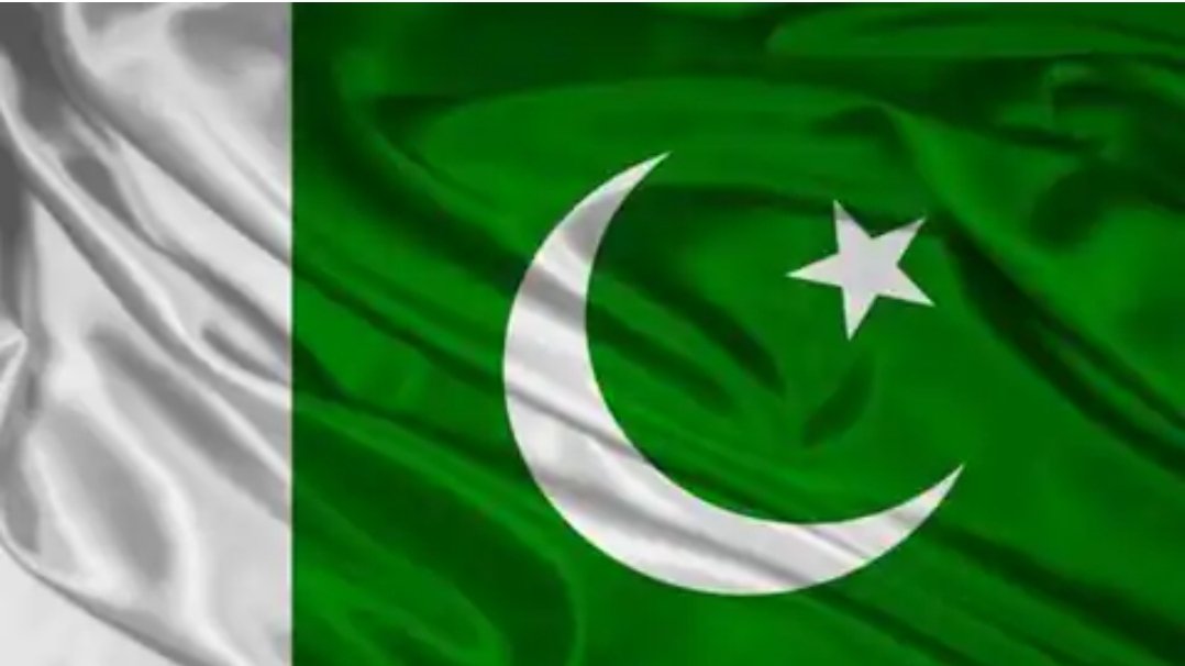 Tera har aik zarra hum ko, apni jaan se pyaara!!

#PakistanZindabad