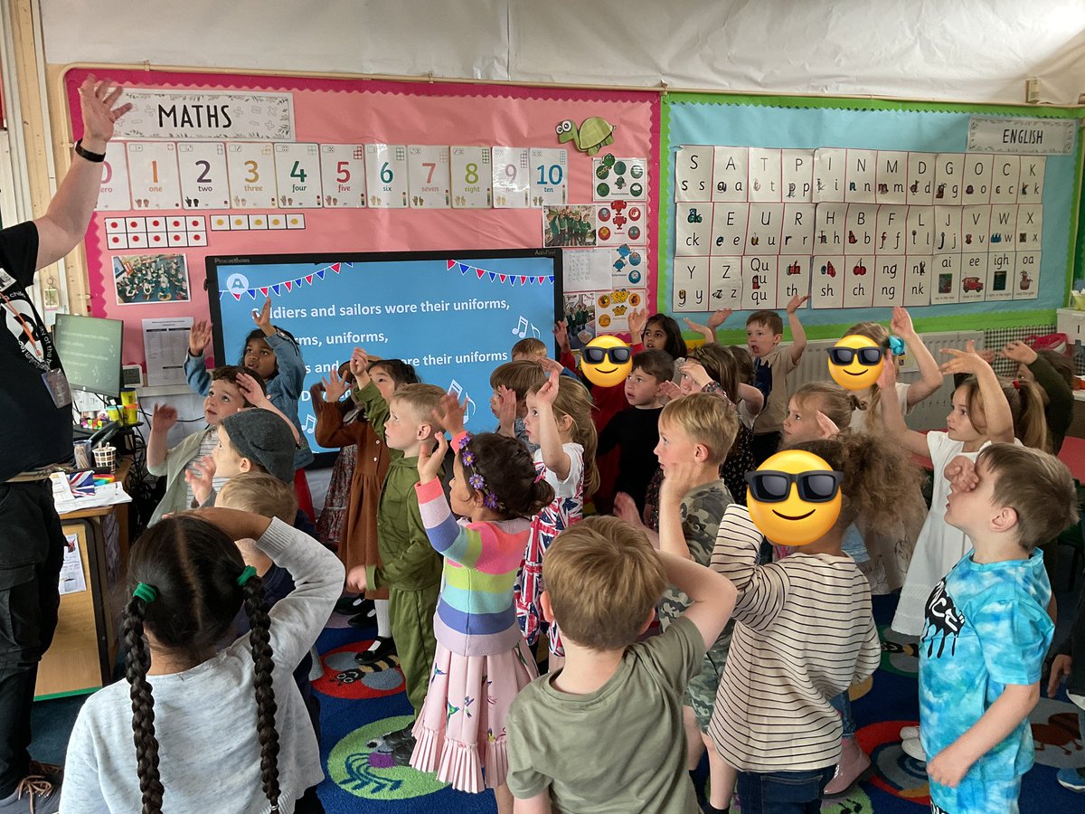 Whitehouse Common (@whcps) on Twitter photo RDT enjoyed their <a href="/AsCreatives/">As Creatives</a> workshop about #veday 🇬🇧<a href="/RoyalSutColTC/">Royal SutCol TC</a> #whchistory #whcreception #whceyfs RDT enjoyed their <a href="/AsCreatives/">As Creatives</a> workshop about #veday 🇬🇧<a href="/RoyalSutColTC/">Royal SutCol TC</a> #whchistory #whcreception #whceyfs