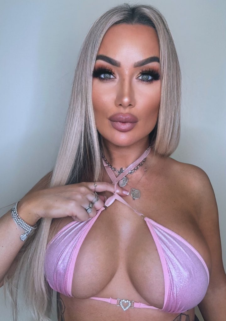 Content from iwantbadbarbie