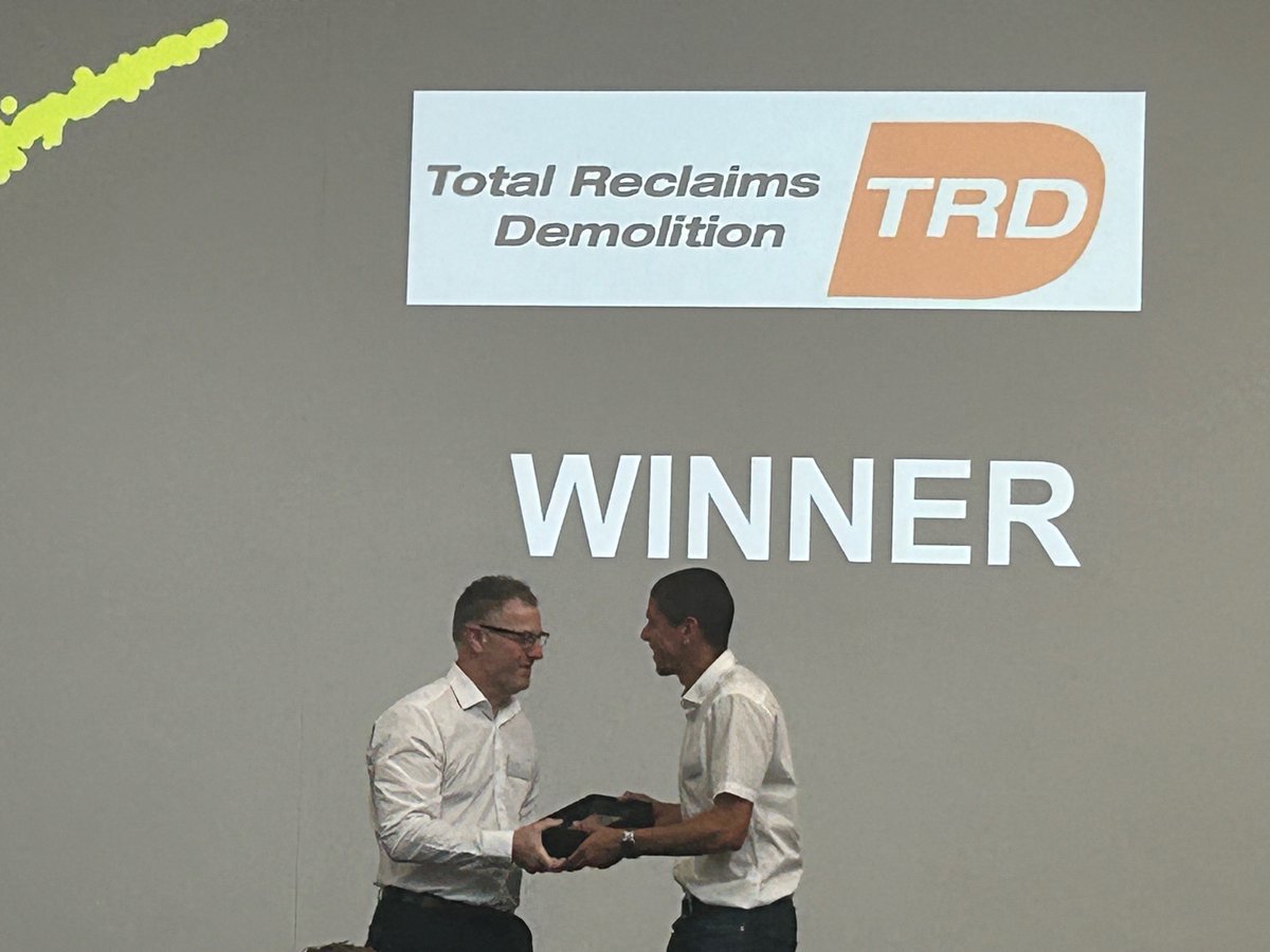 TotalReclaims's tweet image. We’re proud to share that TRD has won an Environmental Award from Vinci Development for our demolition works at Shrewsbury Hospital. This recognition highlights our commitment to sustainable demolition and responsible waste management throughout the project.