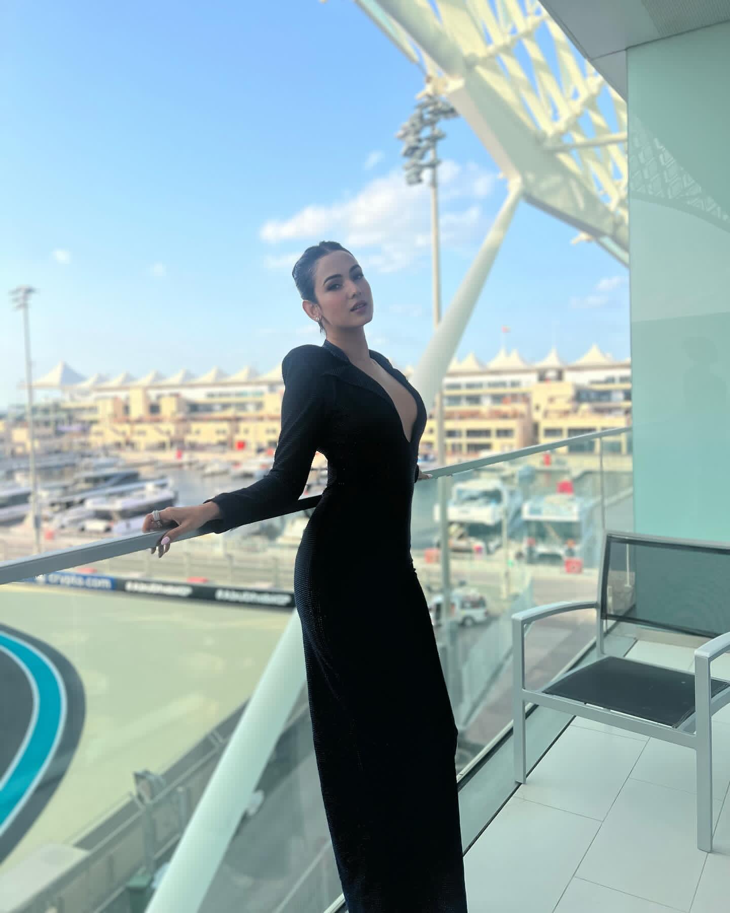 GqWUIoXa0AA5ikW?format=jpg&name=large