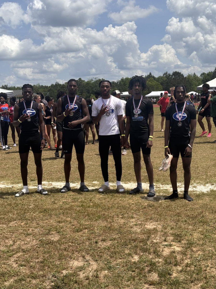 After ending a great track season last saturday I am blessed to be Class 1A 4x100 and high jump State Champion 
#3xstatechamp