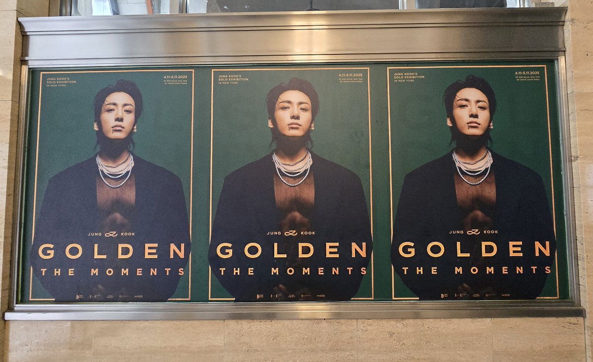 ProudBTSARMY's tweet photo. I'm thankful to bestie @amidevxx for getting me a ticket to JK's Golden exhibition in NYC! 💜 https://t.co/Ooqwak4arS