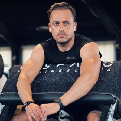 Chemi7's tweet photo. #NuevaFotoDePerfil https://t.co/R4KIS4MRIF