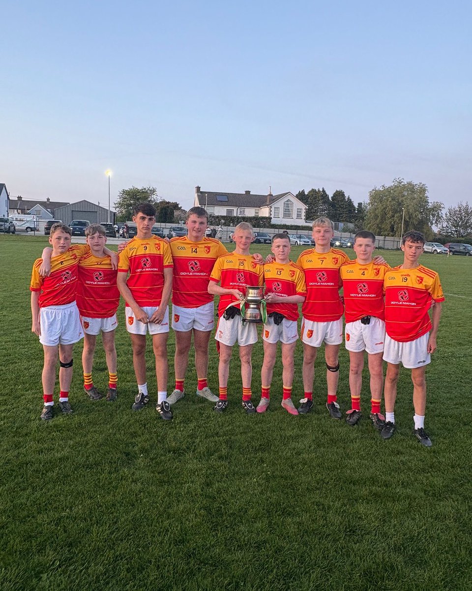 Well done to Conor Butler, Se Delaney, Chris Ramos, Justice Lynch, Mathew Perry, Jayden McDonald, Tadhg Furlong, Aidan McDonald and Ryan Finnegan who were crowned Div 2 Feile Football winners with Sarsfields after a win against Ballygarrett last night 🏆