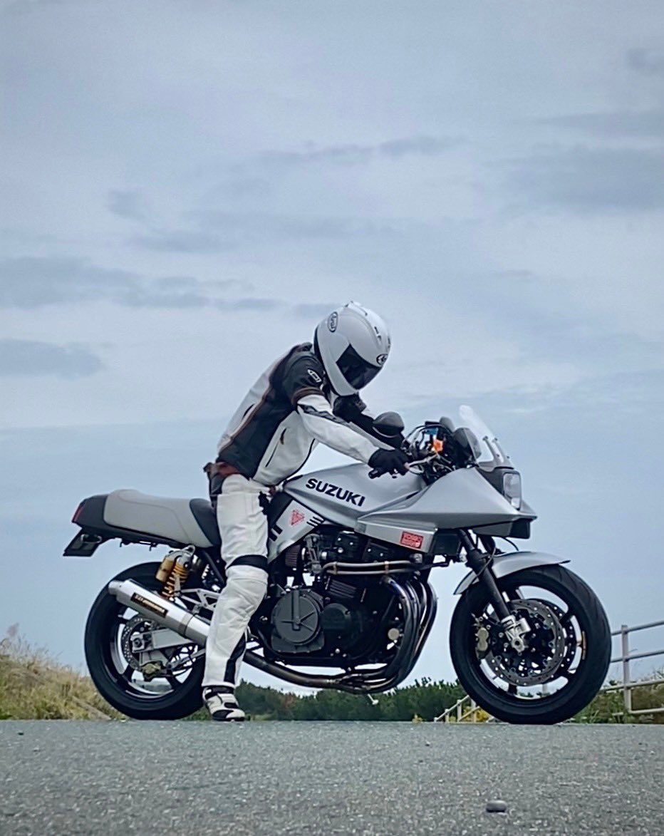 #とっくに生産終了したバイクに乗ってる変わり者
好きなので😅