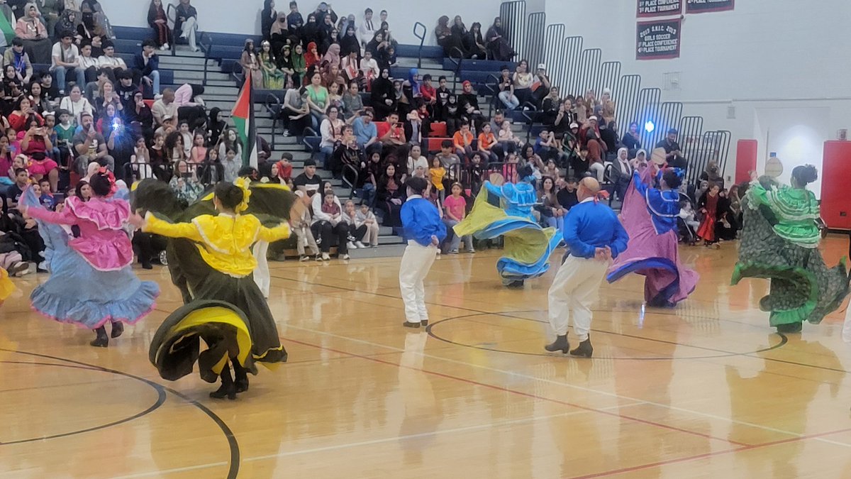 Great performances at BSD111's Multicultural Night!😊🧡