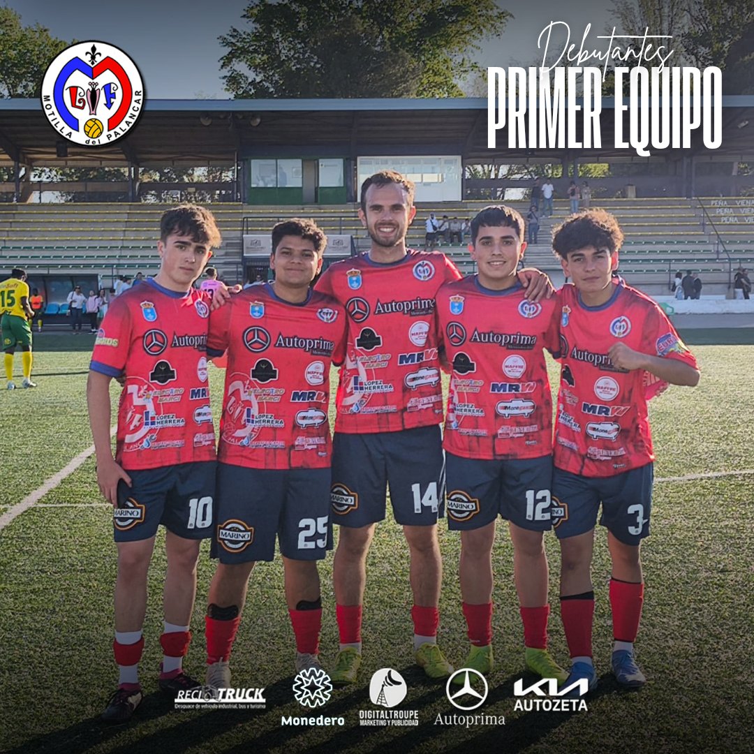 Os presentamos a dos chicos debutantes con el primer equipo, dado su buen papel en el equipo Juvenil participaron para contribuir en el partidazo disputado ante Atlético Tomelloso.

✅⚽ Pinza
✅⚽ Marcos
✅⚽ Sebas
✅⚽ Jaime

¡Enhorabuena chicos!