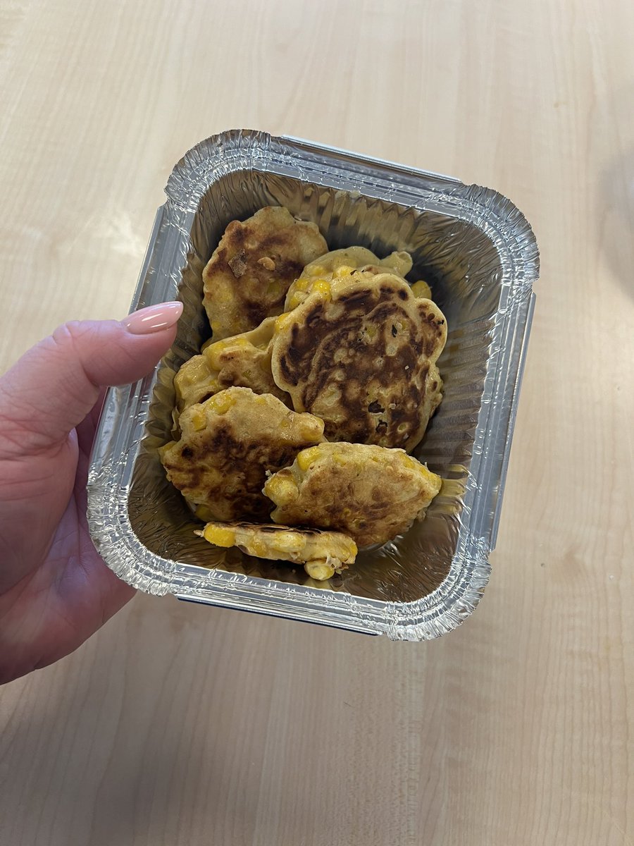 Sweetcorn fritters with pizza sauce dip was on the menu at cooking club today! Well done everyone who came along! 🍳🌽<a href="/StAndrewsRCSec/">St Andrew's Secondary School</a> <a href="/StAndrewsHFTech/">Ms Wallace</a>