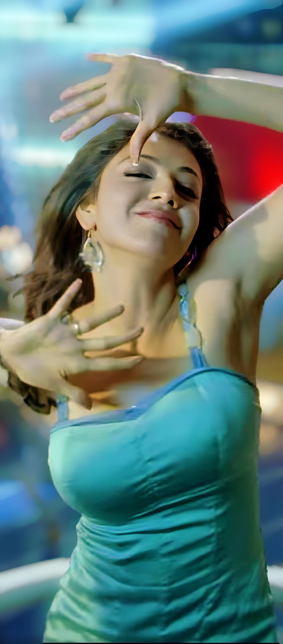 GqWZlfgXYAA5pmS?format=jpg&name=large