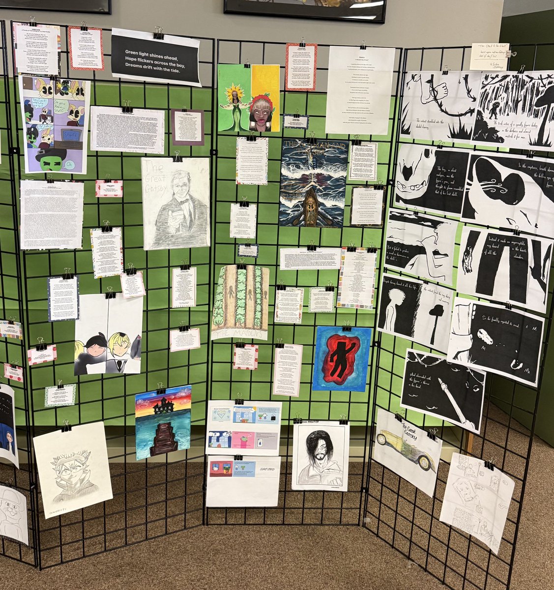 Congratulations to the 6 Everglades HS students who advanced to the Broward County Literary Fair last week. We are proud to share that five students earned 2nd place and one student earned 1st place. 🖤📚 #EHSGators