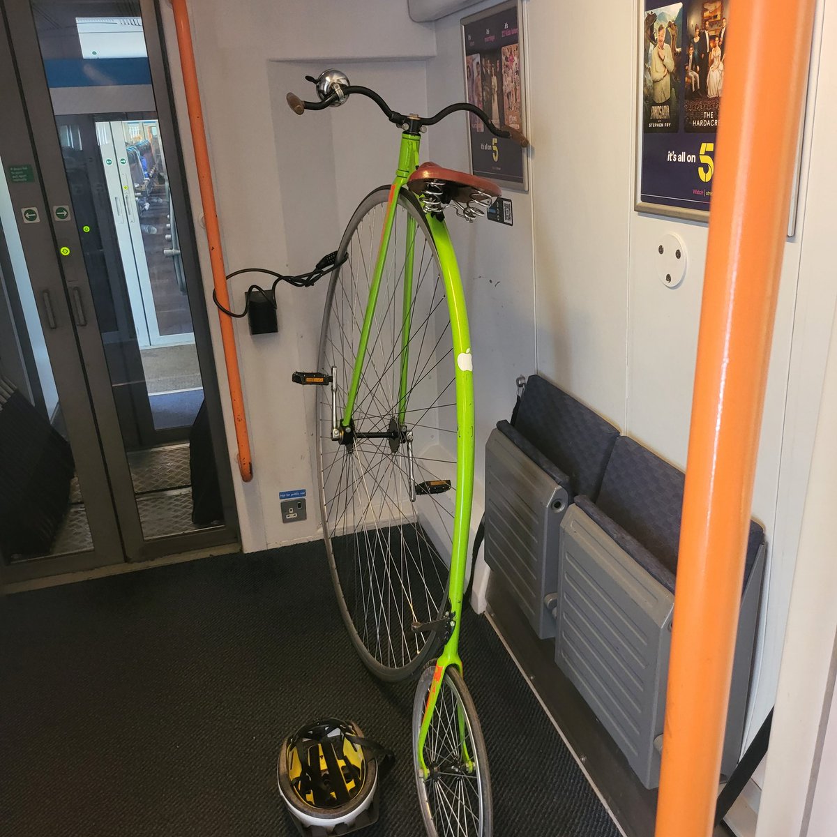 RichTheGuard's tweet image. Every so often, we get things on our trains which are... different... today was one of those days