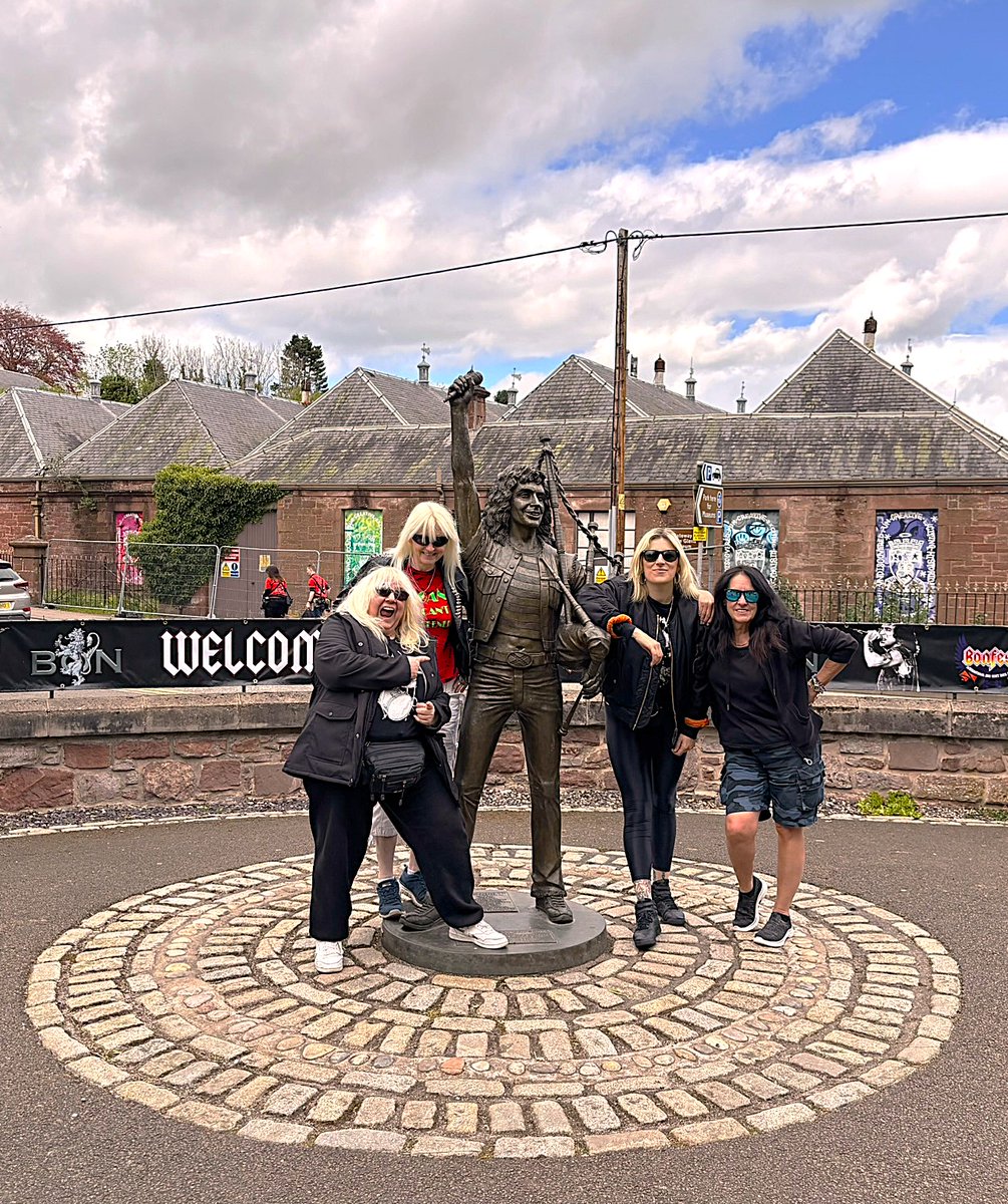 Girlschool Official tweet media