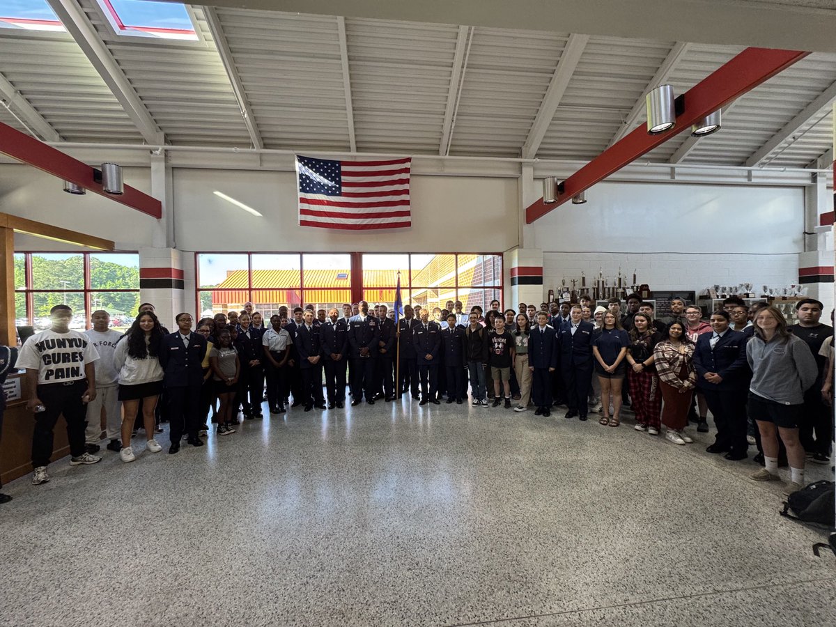 Dr. John B. Gordon III (@drjbg3) on Twitter photo Congratulations to the <a href="/NRWarriors/">Nansemond River HS</a> JROTC for earning an Exceed Standards rating on their national unit assessment for the 2024-2025 school year!!! These 115 cadets represented <a href="/SufVAschools/">Suffolk Public Schools</a> so well and many have plans to join the Armed Forces in the future!!! 👏🏾 Congratulations to the <a href="/NRWarriors/">Nansemond River HS</a> JROTC for earning an Exceed Standards rating on their national unit assessment for the 2024-2025 school year!!! These 115 cadets represented <a href="/SufVAschools/">Suffolk Public Schools</a> so well and many have plans to join the Armed Forces in the future!!! 👏🏾