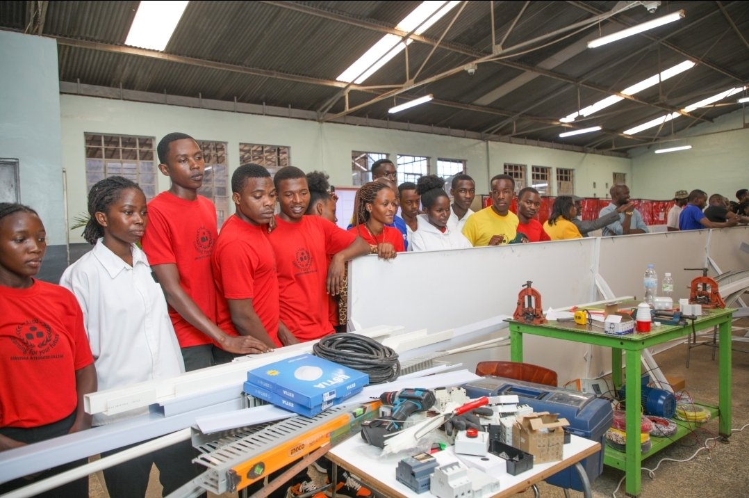 Rwanda Polytechnic (@rwandapolytec) on Twitter photo Prof. Nelson Ijumba, International Research & Innovation Programme Manager at <a href="/CovUniAfricaHub/">Coventry University - Africa Hub</a>, joins students and private sector representatives in touring #RPSkillsChallenge2025 workshops, witnessing innovation and technical excellence in action. <a href="/Rwanda_Edu/">Ministry of Education | Rwanda</a> Prof. Nelson Ijumba, International Research & Innovation Programme Manager at <a href="/CovUniAfricaHub/">Coventry University - Africa Hub</a>, joins students and private sector representatives in touring #RPSkillsChallenge2025 workshops, witnessing innovation and technical excellence in action. <a href="/Rwanda_Edu/">Ministry of Education | Rwanda</a>