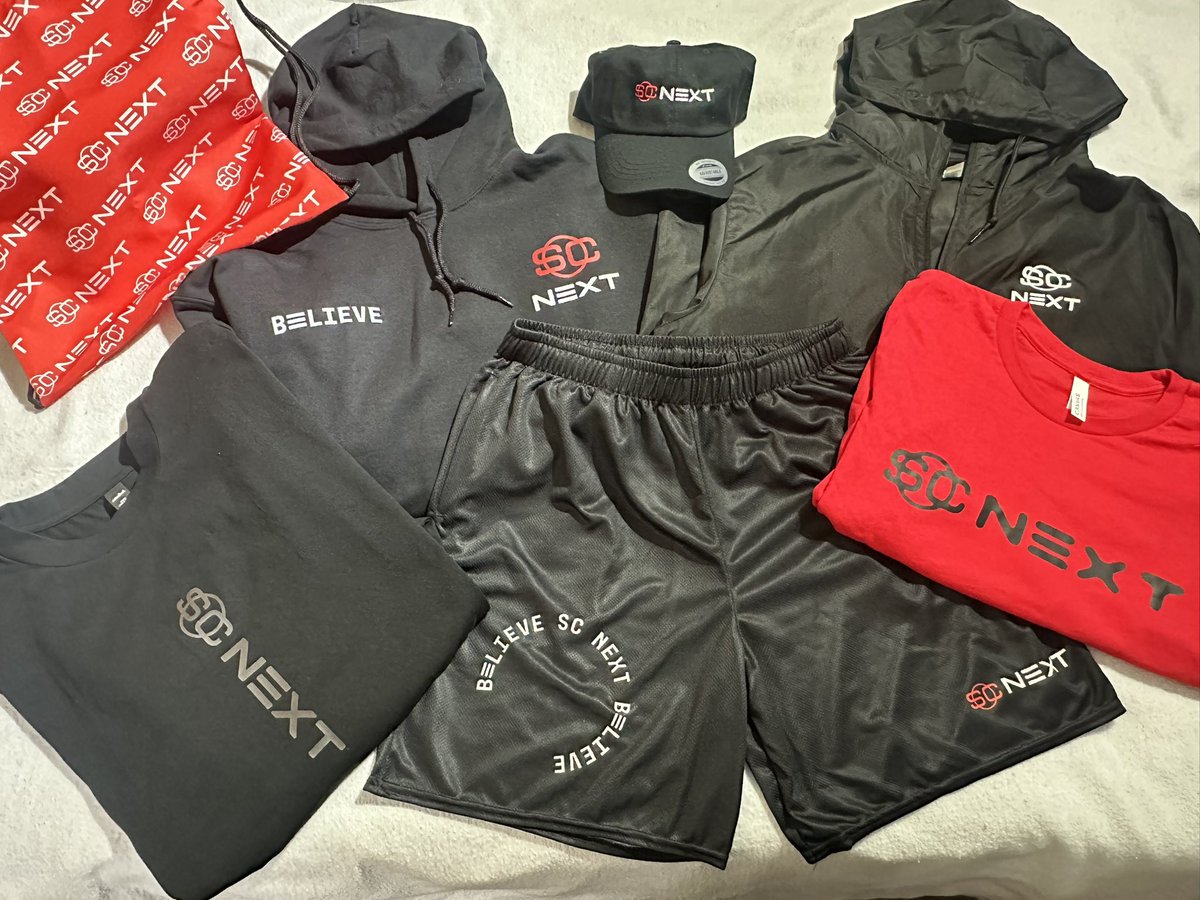 Terry Drake (@tdrakebasktball) on Twitter photo Love when new merch arrives at the door 🙌
<a href="/SCNext/">SportsCenter NEXT</a> got me looking right while I’m out on the road these next few weeks and months.
Check out the site and grab some gear for yourself! 🔥🧢
🔗 shop.sportscenternext.com
#SCNext #FreshGear #PaulBiancardi #SportsCenterNext #ESPN Love when new merch arrives at the door 🙌
<a href="/SCNext/">SportsCenter NEXT</a> got me looking right while I’m out on the road these next few weeks and months.
Check out the site and grab some gear for yourself! 🔥🧢
🔗 shop.sportscenternext.com
#SCNext #FreshGear #PaulBiancardi #SportsCenterNext #ESPN