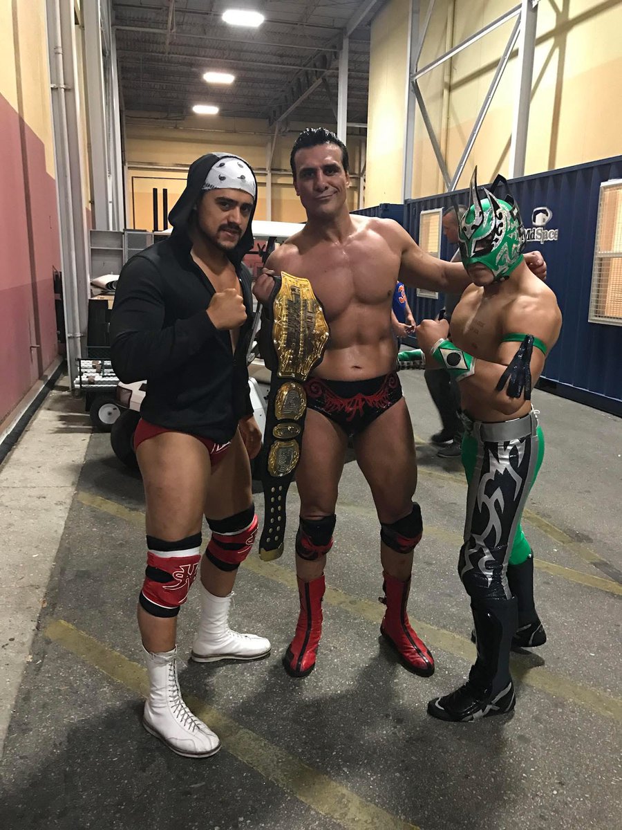 🇲🇽🇺🇸
<a href="/AngelGarzaWwe/">Angel Garza</a> 👀