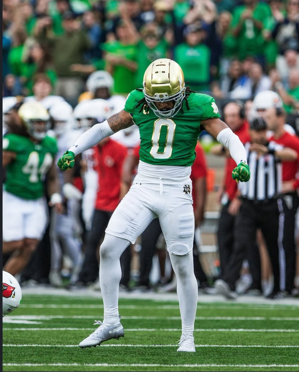 Donovan Webb (@donovanwebb21) on Twitter photo #AGTG After a great conversation with <a href="/CoachMickens/">Mike Mickens</a> Im blessed and honored to receive an offer from The University of Notre Dame🍀
<a href="/NDFootball/">Notre Dame Football</a> #AGTG After a great conversation with <a href="/CoachMickens/">Mike Mickens</a> Im blessed and honored to receive an offer from The University of Notre Dame🍀
<a href="/NDFootball/">Notre Dame Football</a>