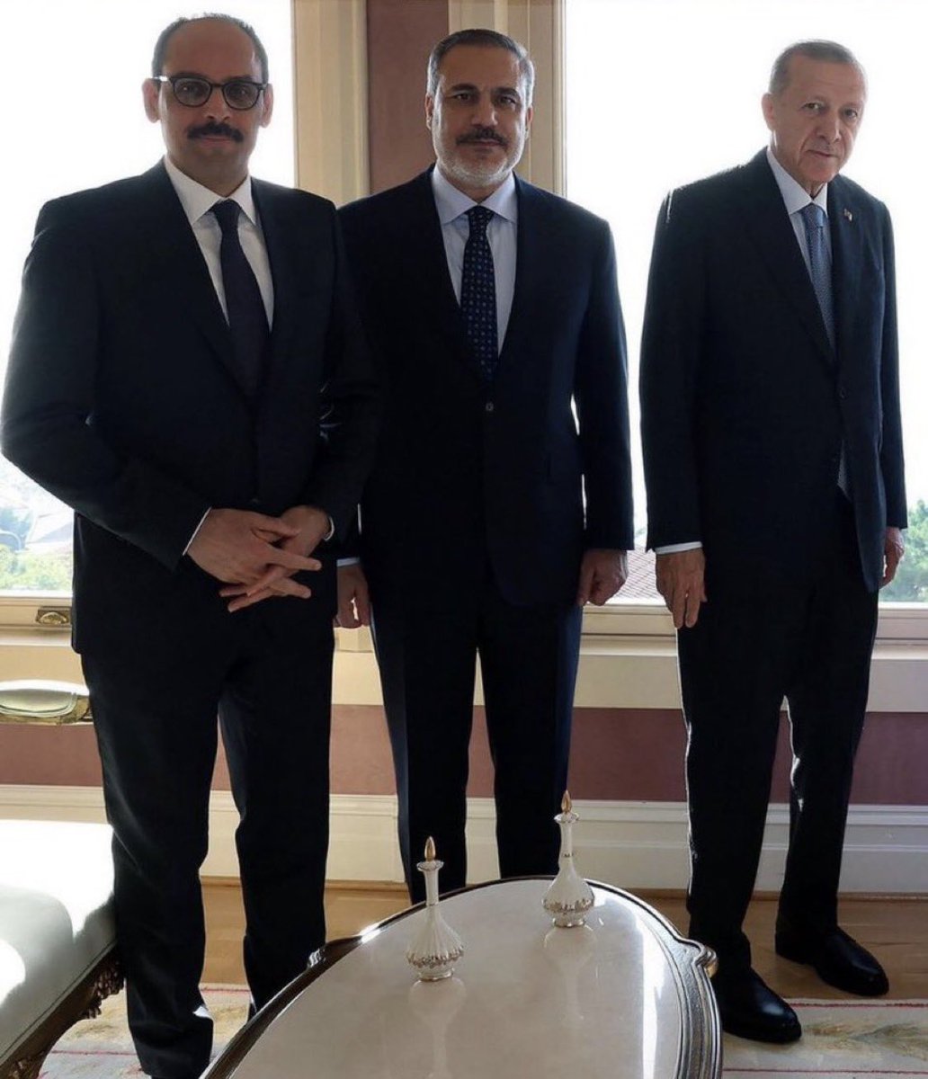 DÜNYA LİDERLERİ 🇹🇷🕊️

<a href="/RTErdogan/">Recep Tayyip Erdoğan</a> 
<a href="/HakanFidan/">Hakan Fidan</a> 
<a href="/ikalin1/">İbrahim Kalın</a>