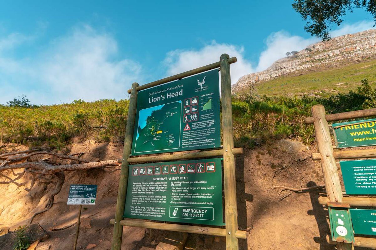 New Post: A Complete Hiking Guide to Lion's Head #capetown #travel bucketlistly.blog/posts/lions-he…