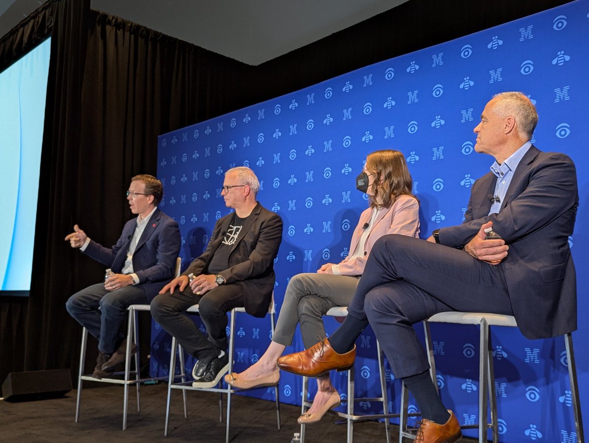 holgermu's tweet image. I asked the panel for the one tech trend that will emerge in the next 12 months : 
- @matthicksj #VLLM hitting escape velocity. 
- Ross Mauri - Multimodal #AI in the enterprise 
- @HilleryHunter - Find the dark data in the enterprise - #AI to make storage smarter 
- Ric Lewis -…