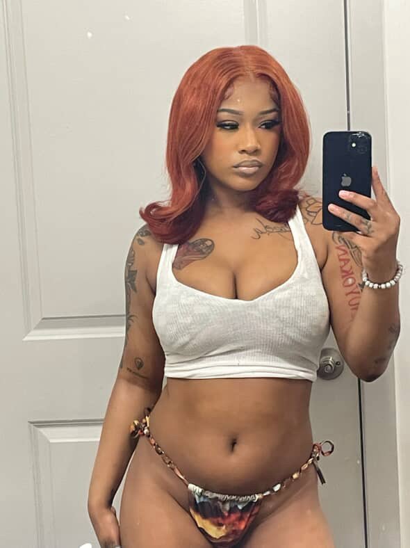 TamonRollins's tweet image. #ClientCam 📸💕

Wig From: #TeeFrontalsCollection 

Custom Color: @TFrontals 

“24” inch 613 frontal wig. 
A trim and some wig maintenance was done. Same wig from last year. Trust the process- come get your crown adjusted. #Retweet #DMVHairstylist #613Wigs #Bundles #TeeFrontals