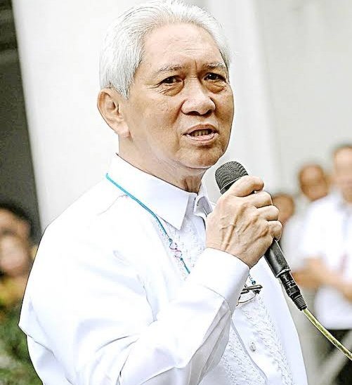 RyanLingo_'s tweet photo. Malaki ang tiwala ko na mapanagot ng Ombudsman ang mga sangkot sa iligal na pag-aresto at pag-kidnap kay FPRRD para isuko sa mga dayuhan.

Ngayon palang, saludo na ako kay Ombudsman Samuel Martires sa mabilis na pagtugon sa rekomendasyong inihain ni Senator Imee!👍❤️🙏 https://t.co/TqBzirHoBf