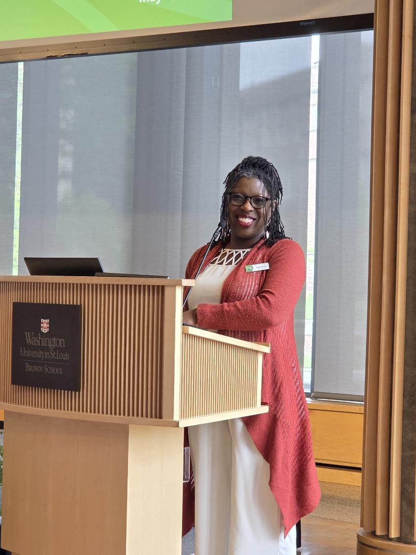 chcmissouri's tweet photo. Our CEO, Riisa Rawlins, kicked off Day 2 of WashU’s #DataDivides summit with a powerful keynote, then moderated a panel on equity, data, and systems change. Proud to see her lead with vision and community at the center. #CHCM #HealthEquity #DataJustice https://t.co/dlsP3MG7tI