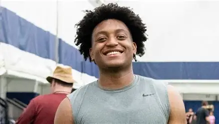 2026 NJ DE Elijah Satchell is Looking Forward to Official Visit at Northwestern this weekend

Read about his relationship with Coach Smith (<a href="/CoachSmith_9/">Christian Smith</a>) his high school journey, and where Northwestern is in the mix of his recruitment 👇

wildcatnation7.wordpress.com/2025/05/07/202…