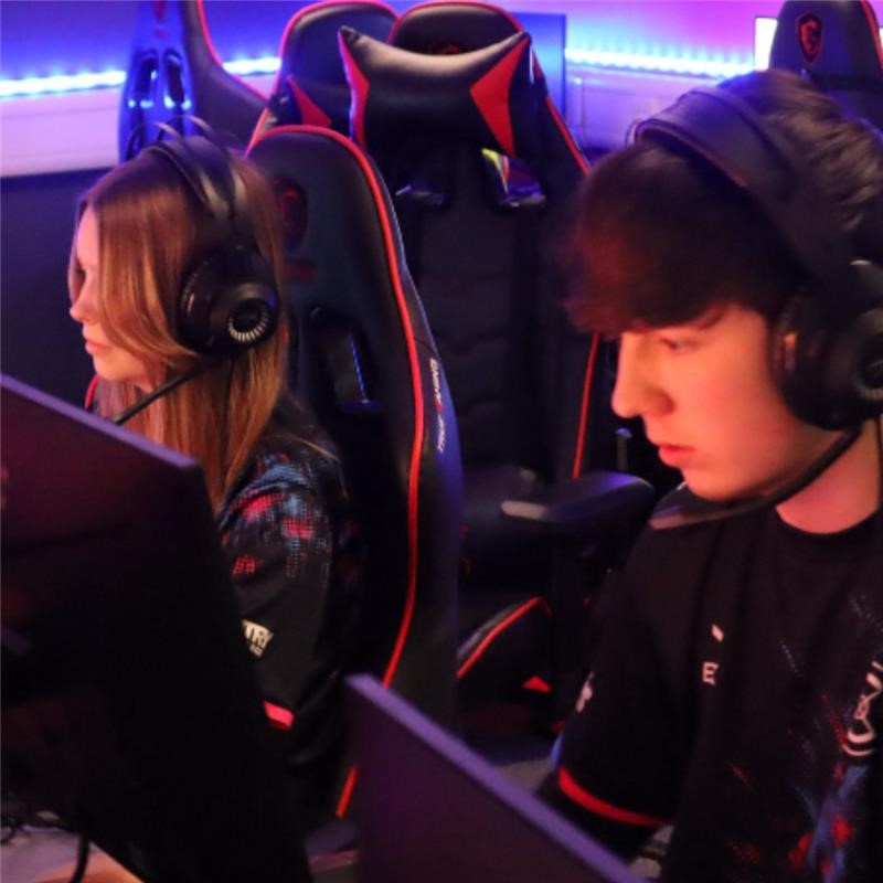 🎮 Join us! Tomorrow from 11.45am-3pm on <a href="/Twitch/">Twitch</a> for an <a href="/PlayOverwatch/">Overwatch</a> tournament in partnership with <a href="/CarersOf/">Carers Trust Heart of England</a> for the first day of #CORA.

▶️ twitch.tv/coventrycrossh…

 #MakeItHappen #MakeItCoventryCollege #CTHoE #CoventryCollege #InOurSights #ESports