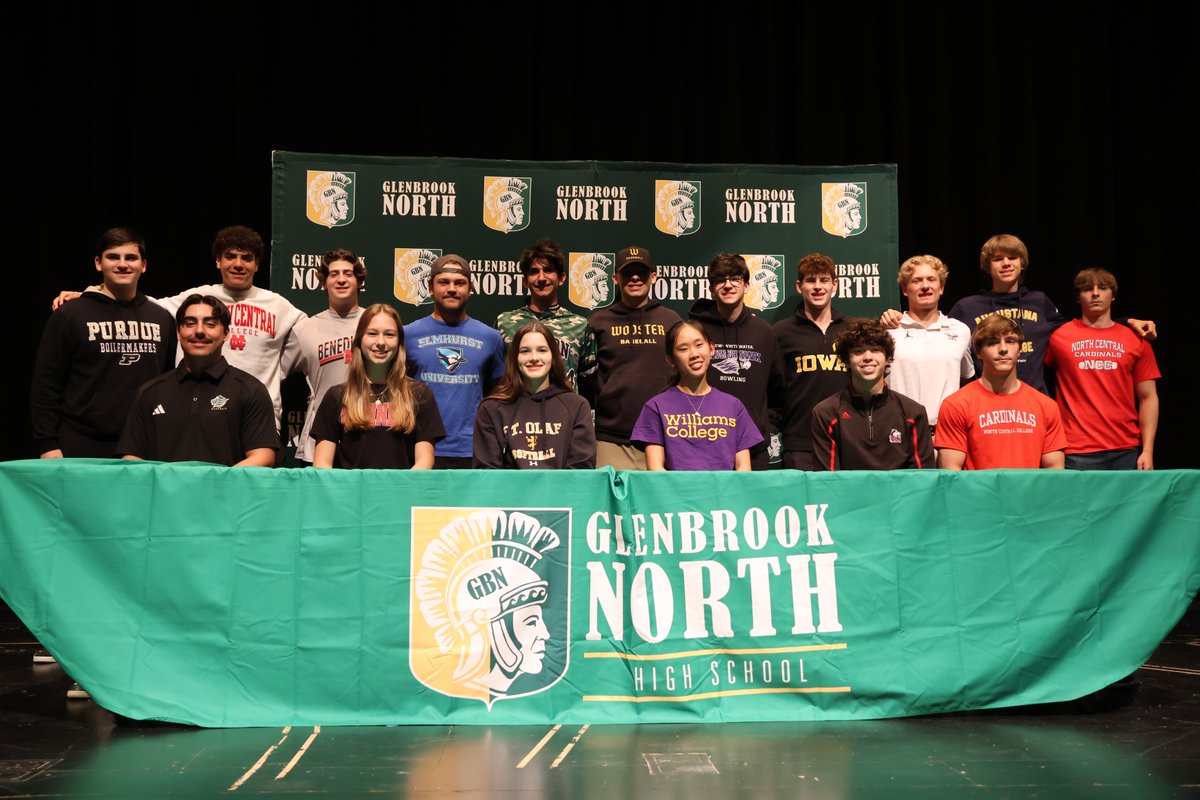 Congratulations to these Spartans who signed their letters of intent to play college sports in the fall #GBNNow