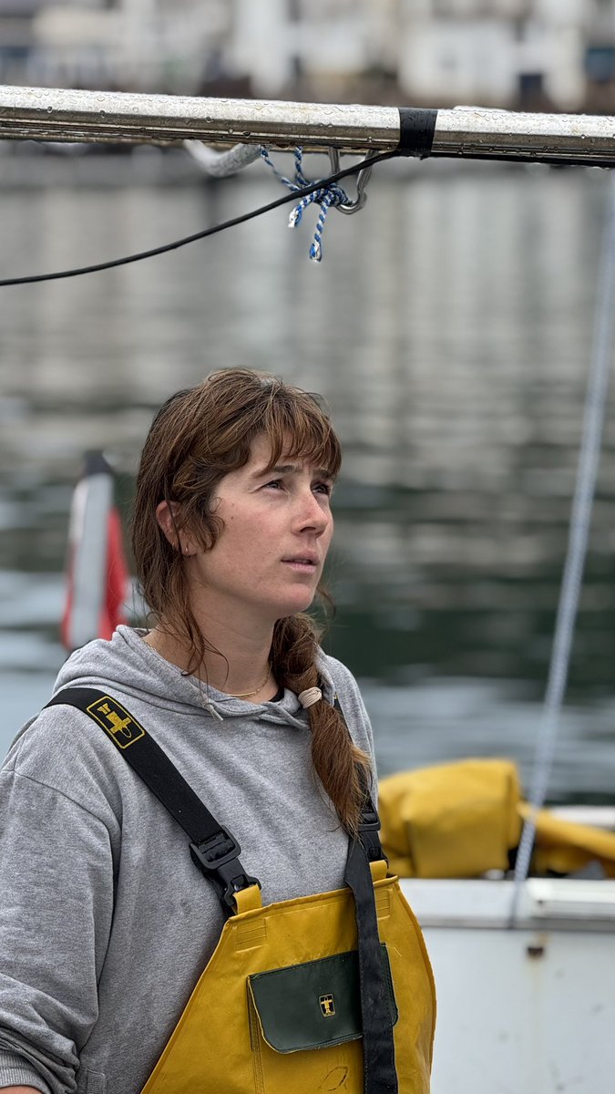 WWFespana's tweet image. Dentro del programa #LifeEcorest, los pescadores son aliados clave en la recuperación de corales 🐟🤝 

Helena es una de las pescadoras que colaboran en el programa en Girona 🌊

 ¡Pronto contaremos su historia!