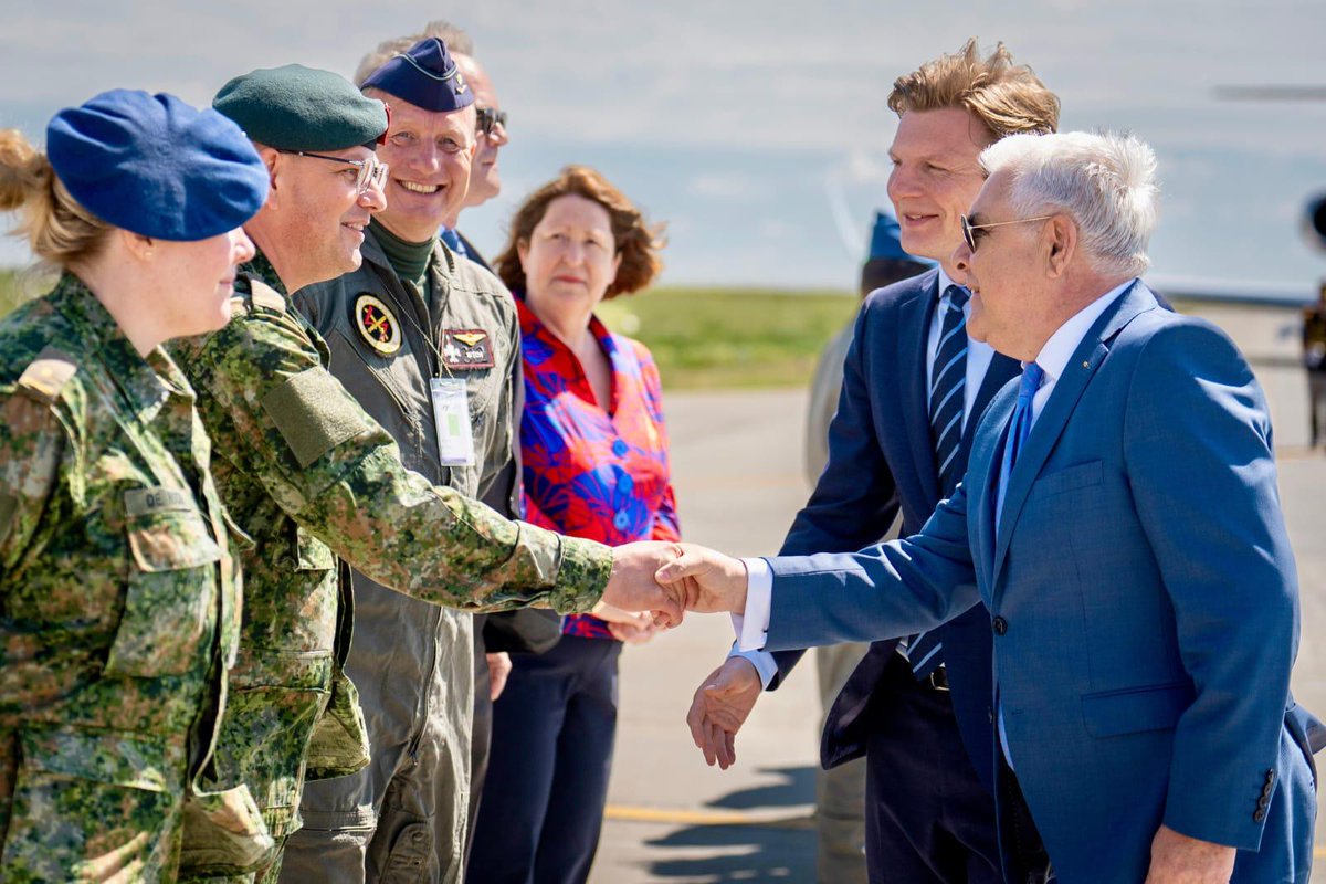Angel Tîlvăr (@angeltilvar) on Twitter photo I welcomed my 🇳🇱 counterpart <a href="/rubenbrekelmans/">Ruben Brekelmans</a> at the 86th Air Base in Fetesti. We reaffirmed our commitment to #NATO&stronger defense ties. We emphasized the success of the #F16 training center in 🇷🇴, that will continue train pilots and, in addition, maintenance technicians. I welcomed my 🇳🇱 counterpart <a href="/rubenbrekelmans/">Ruben Brekelmans</a> at the 86th Air Base in Fetesti. We reaffirmed our commitment to #NATO&stronger defense ties. We emphasized the success of the #F16 training center in 🇷🇴, that will continue train pilots and, in addition, maintenance technicians.