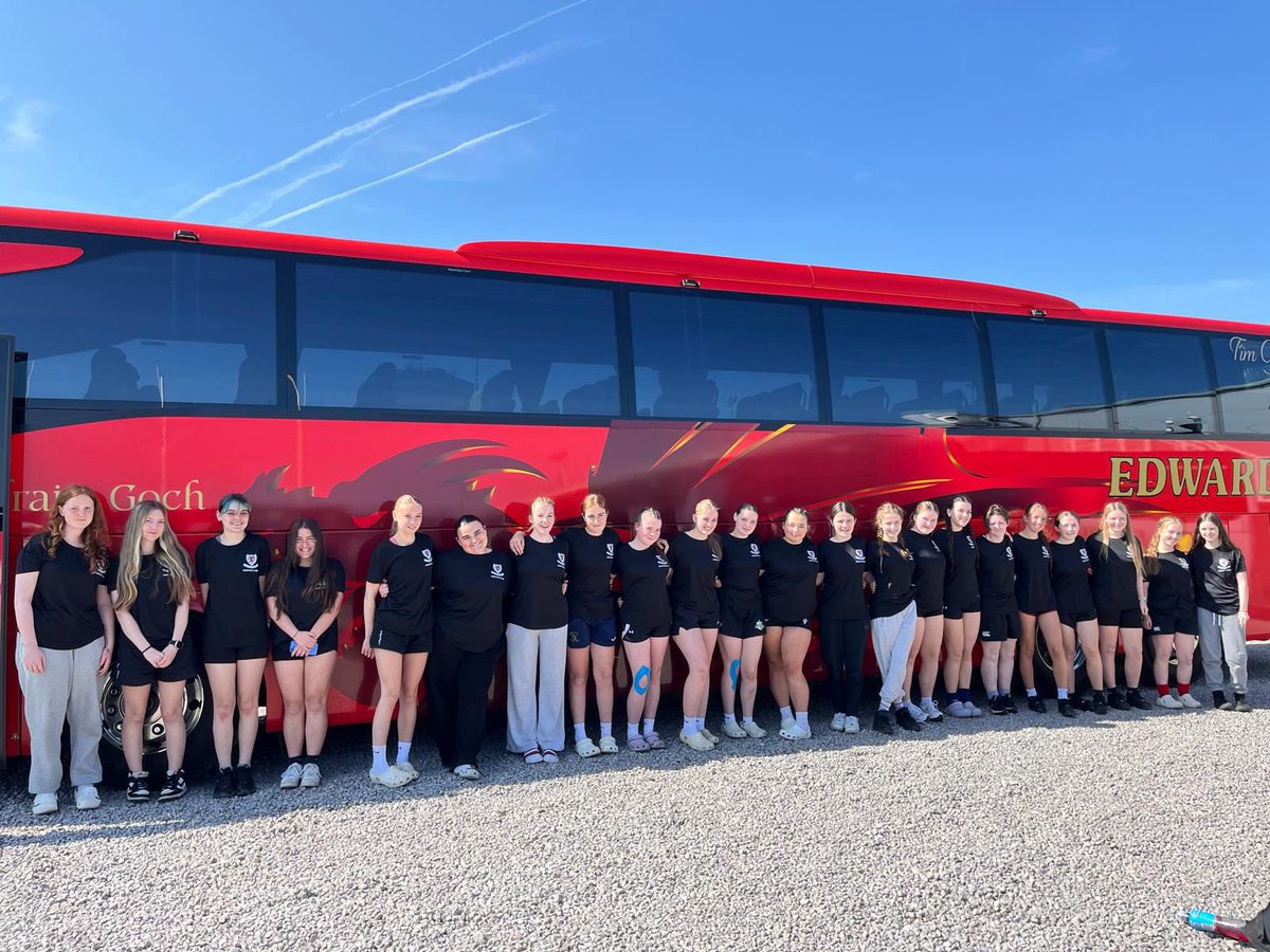 👏🏆🏴󠁧󠁢󠁷󠁬󠁳󠁿

Diolch enfawr i <a href="/Edwardscoaches1/">Edwards Coaches</a> am gael y merched lawr i’r gêm mewn bach o steil ddoe👍

🏆🏴󠁧󠁢󠁷󠁬󠁳󠁿👏

A huge thank you to Edwards coaches for getting the girls to yesterday’s final in style👍

🏴󠁧󠁢󠁷󠁬󠁳󠁿🏆👏

#BwsYDdraigGoch