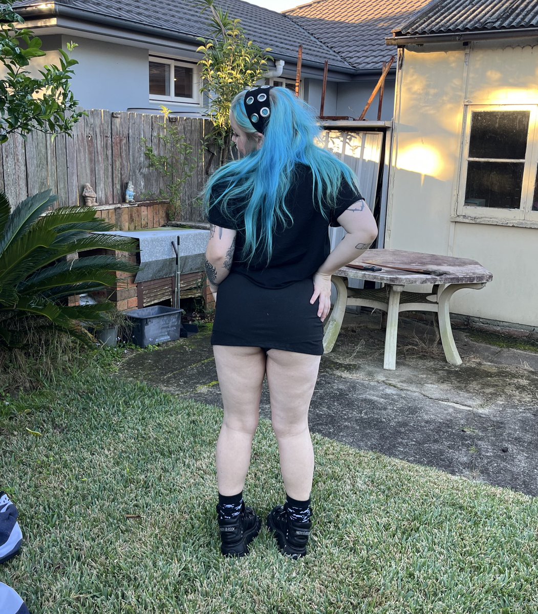 sematarydoll's tweet photo. i lied to yall about my age for a year i didn’t update it im 26 as of monday hope u still love me xoxo https://t.co/jgZjiz8qlM
