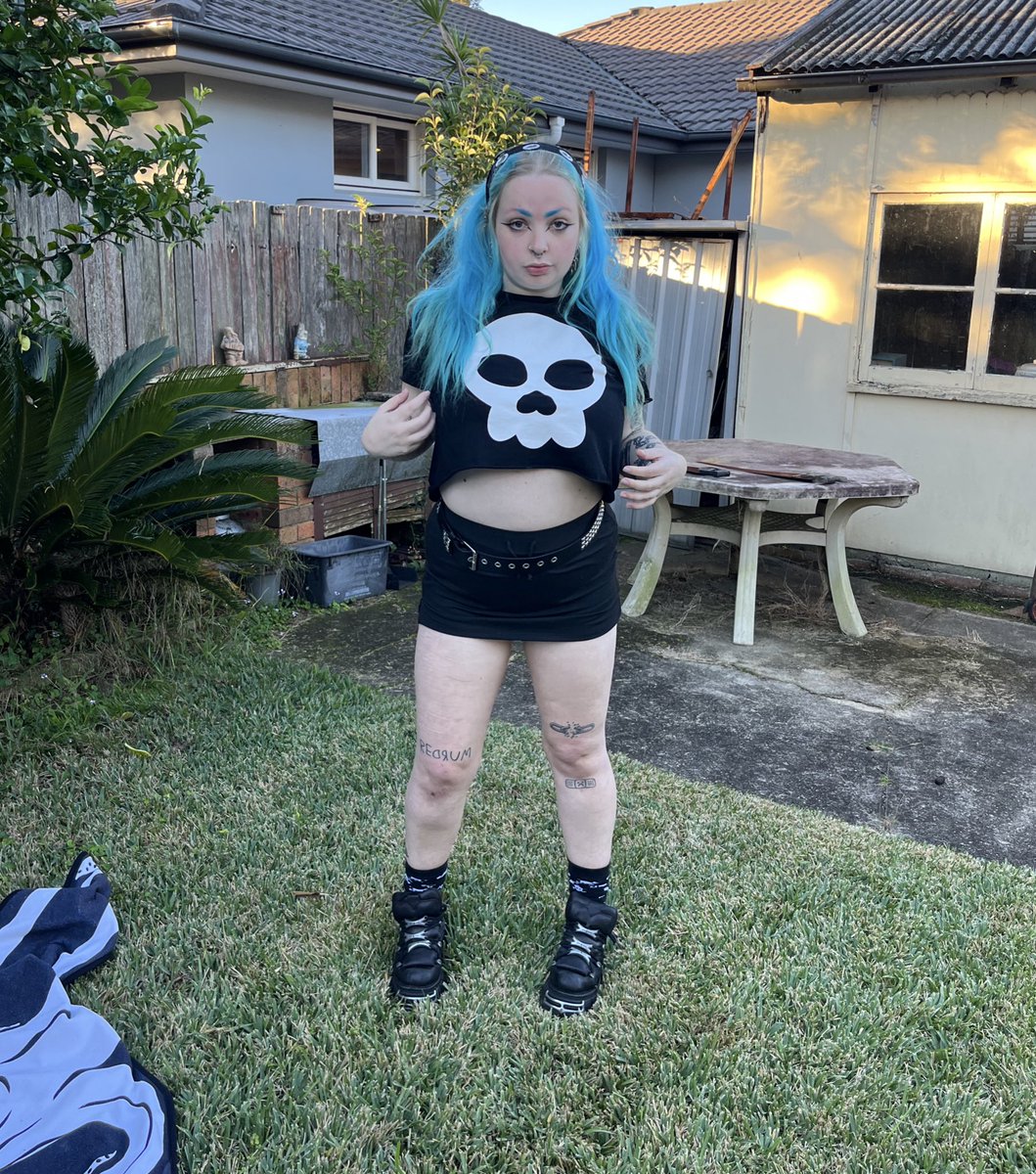 sematarydoll's tweet photo. i lied to yall about my age for a year i didn’t update it im 26 as of monday hope u still love me xoxo https://t.co/jgZjiz8qlM