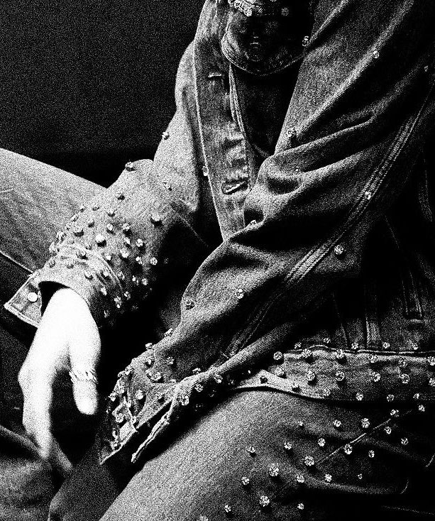 ͏

͏
I'd rather be. Lost in the lights, lost in the lights. I'm outta my mind, can you help me numb the pain?
 ͏

͏