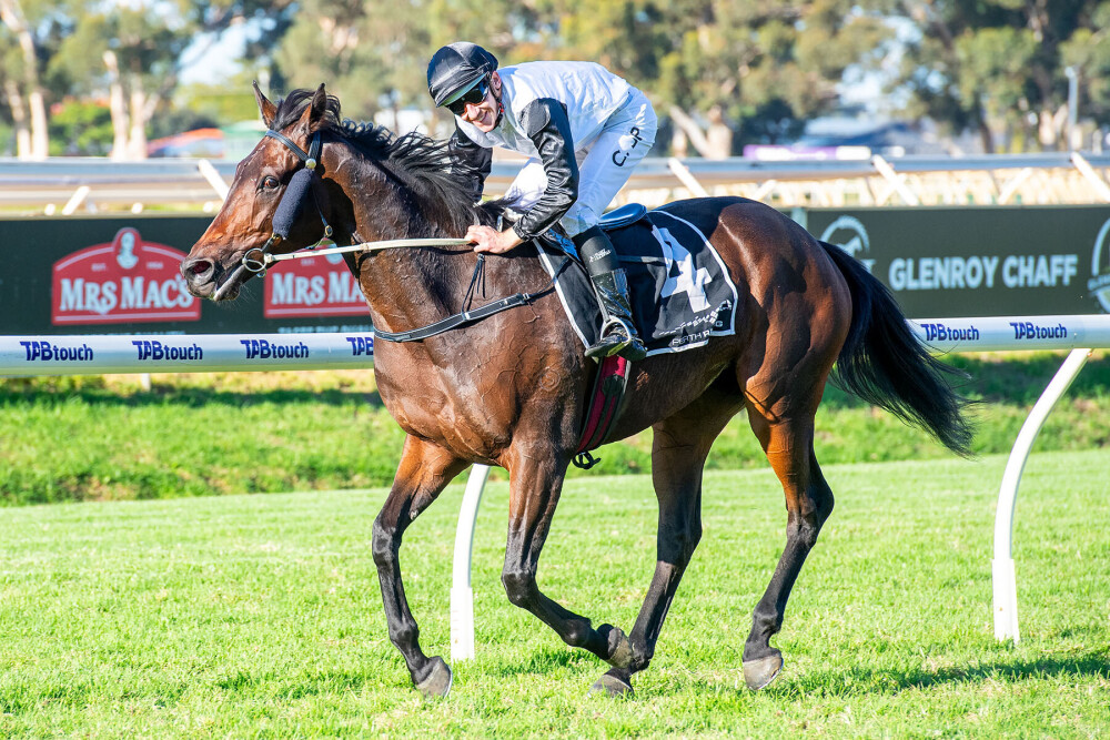 Fernie_Racing's tweet photo. Weโve never loved a moustached man more!
So Nataya under CJP gets a win over 1400m for the first time and does it comfortably!
Well done connections, a great win!
#FernieRacing https://t.co/xzQ6ZKCcAJ