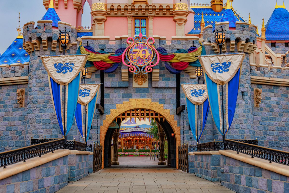 First look at the new #Disneyland70 medallion on Sleeping Beauty Castle, as Disneyland Resort gets ready for the 70th Celebration beginning May 16! ✨🏰